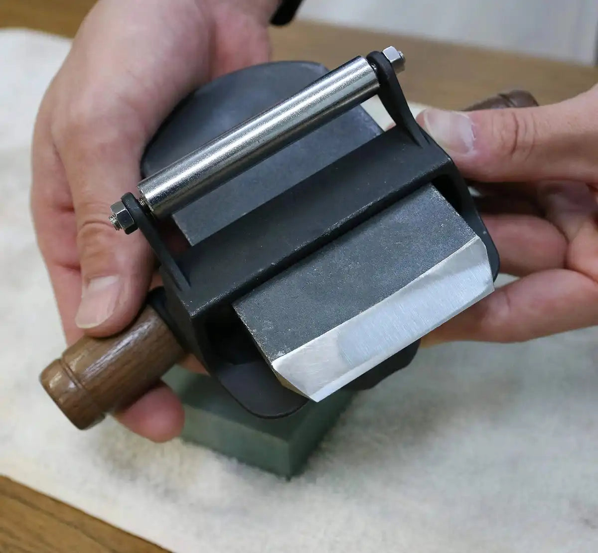 Kakuri Sangyo Kbs-50 Home Sharpener Made In Japan