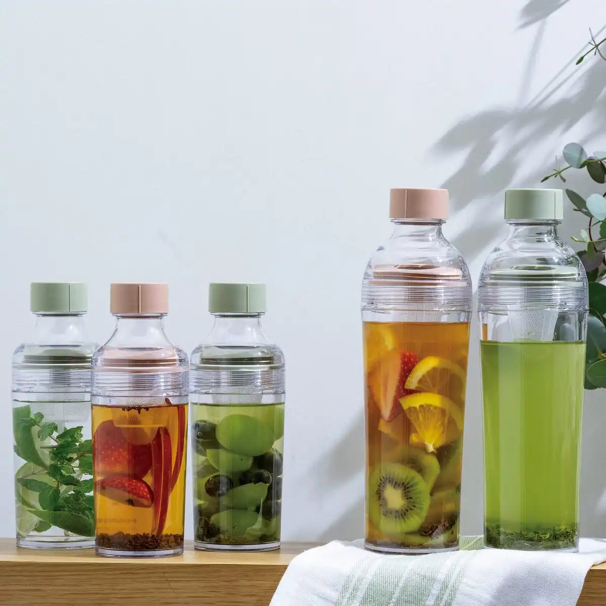 Hario FIBP-40-SG 400ml Smoky Green Resin Bottle