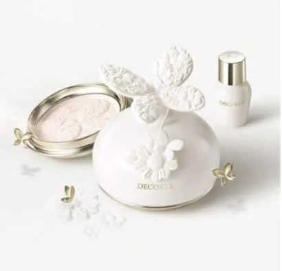 Cosme Decorte Wonder Collection Decolte Face Powder XV Light Finish