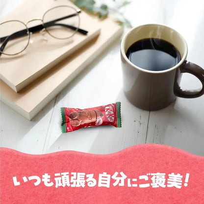 KitKat Holiday Santa Party Box 35 Pieces Japanese Chocolate Snacks