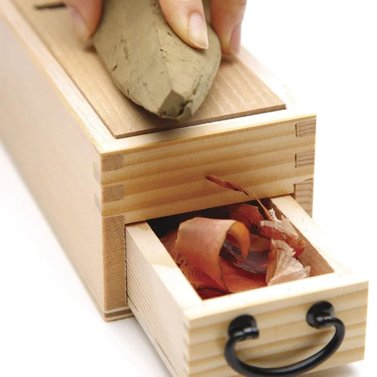 Oyanagi Iroribata Umami Wooden Bonito Shaver Box