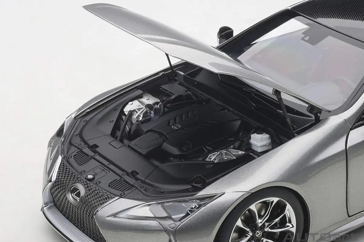Autoart 1/18 Lexus LC500 Titanium Silver/Dark Rose