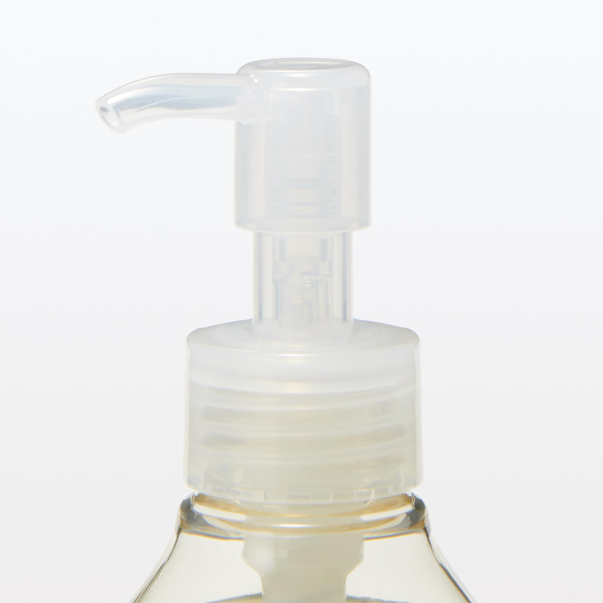 Muji Sweet Almond Oil 200Ml Oar03A4A Premium Skincare